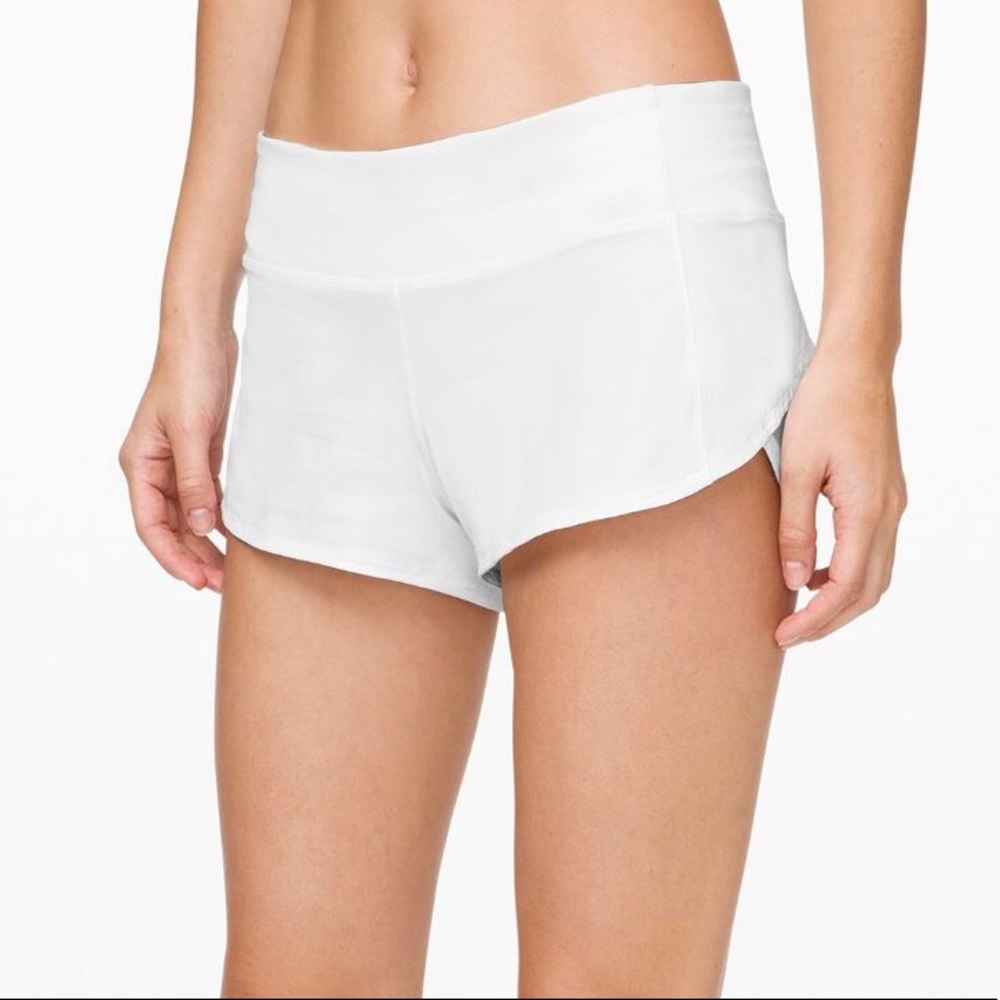 Lululemon Speed Up short 2.5